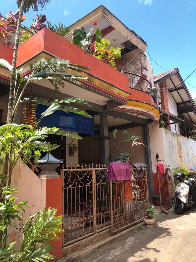 Damar Guesthouse Songgoriti Bagian luar foto