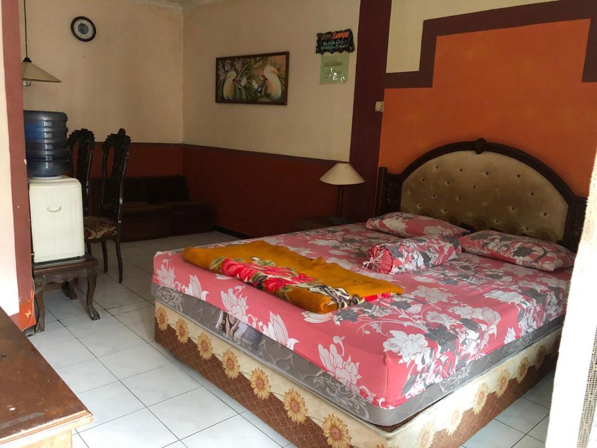 Damar Guesthouse Songgoriti Bagian luar foto